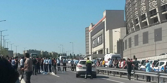 stanbul'da polis ekibi kaza yapt: 2 ehit