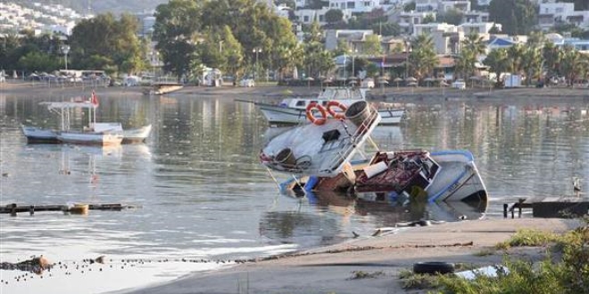 Uzmanlar uyardı: Marmara'da da tsunami olabilir