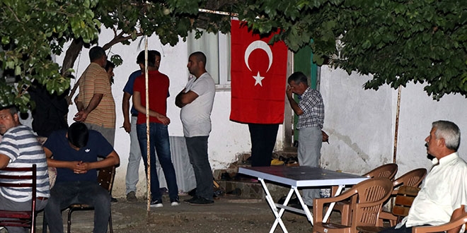 stanbul'da ehit olan polisin baba ocanda yas var