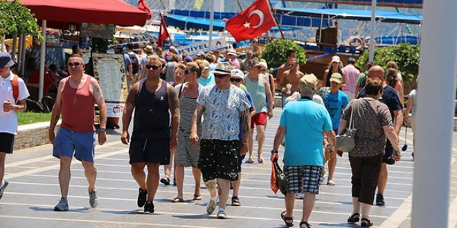 Alman turist Türkiye'den vazgeçmiyor
