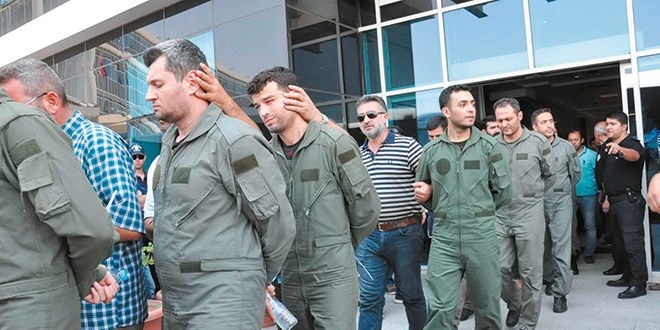 FETÖ'den, mahremlerine çarpık Cumhuriyet tarihi