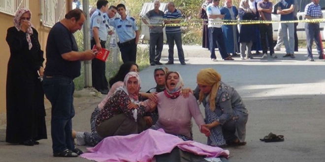 İnternetten aldığı tüfekle çocukluk arkadaşını öldürdü