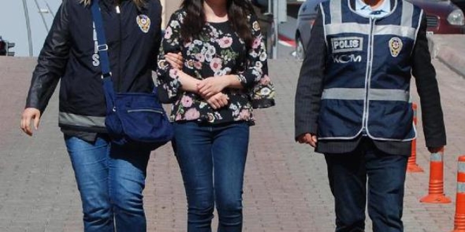 Adıyaman'da 8 kadın FETÖ'den gözaltına alındı