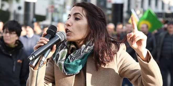 Milletvekilliği düşürülen Tuğba Hezer Öztürk'ün dosyası kabarık