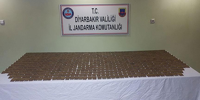 Diyarbakır'da 3 bin 518 keskin nişancı tüfeği fişeği ele geçirildi