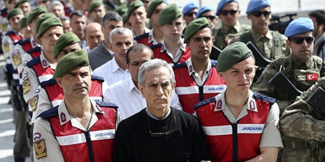 Duruşma salonuna o sırayla getirilecekler