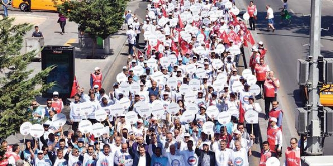 5.1 milyon memur ve emeklinin gözü Ankara'da