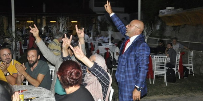 MHP Gölcük teşkilatında 410 kişi istifa etti