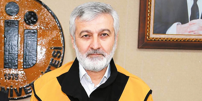 Lisede Başkan Görmez'e 'Abdussamed' denirdi