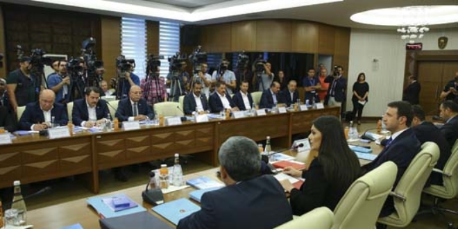 Zam pazarlığında uzlaşma olmazsa, hakem kararı geçerli olacak