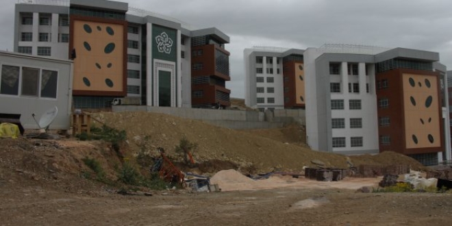 Üniversite inşaatinde Roma dönemine ait mezar bulundu