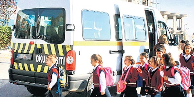 Ankara ve İzmir'de okul servisi ücretleri belli oldu