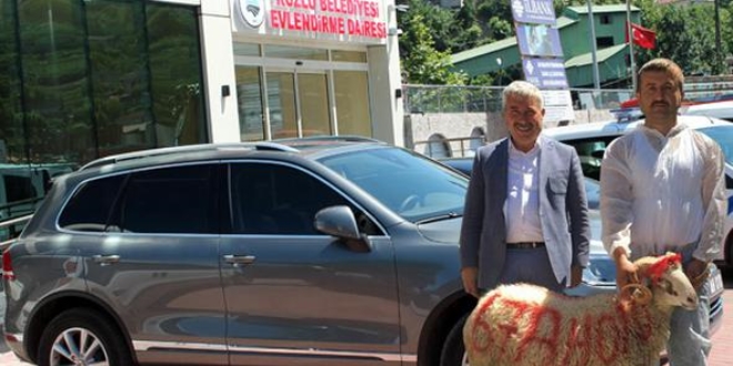 'Makam aracını vereceğim itfaiyeye, oraya kadar geldi'