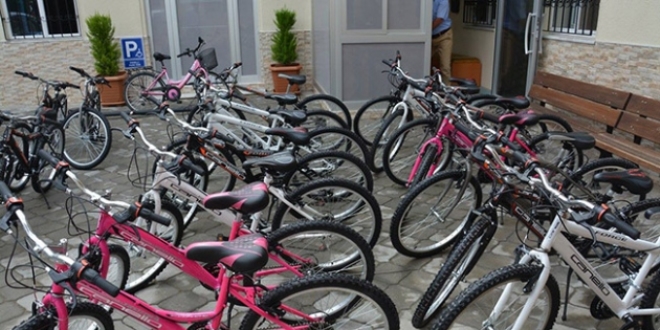 Gaziantep'te 3 bin 500 renciye bisiklet hediye edildi