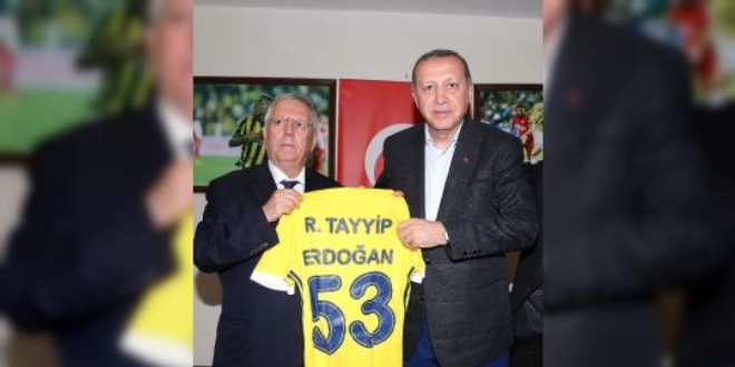 Cumhurbaşkanı Erdoğan, Fenerbahçe'yi tebrik etti