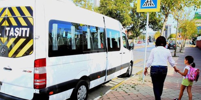 'Öğrenci velileri ücret tarifesinin üzerinde fiyat ödemesinler'