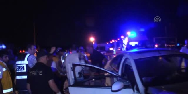 Sivas'ta trafik kazası: 4'ü çocuk 7 kişi yaralı