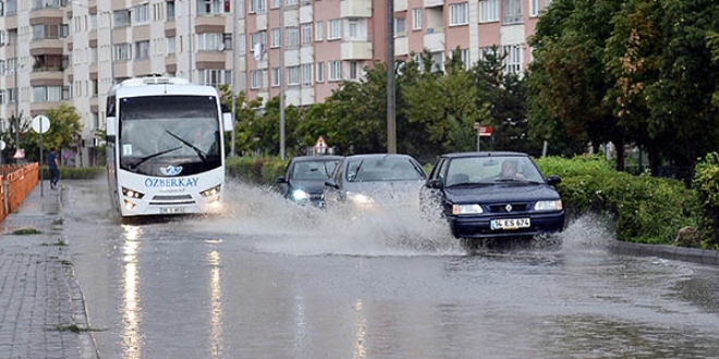 Meteoroloji uyarmıştı, beklenen oldu