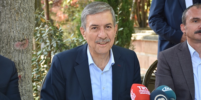 'Türkiye bir sağlık merkezi olma istikametine gidiyor'