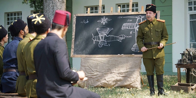 Yönetmen rica etti Belediye Başkanı 'öğretmen' oldu