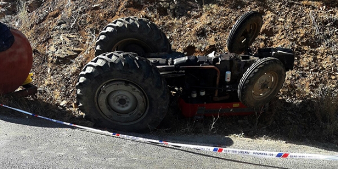 Gümüşhane'de traktör devrildi: 2 ölü, 1 yaralı