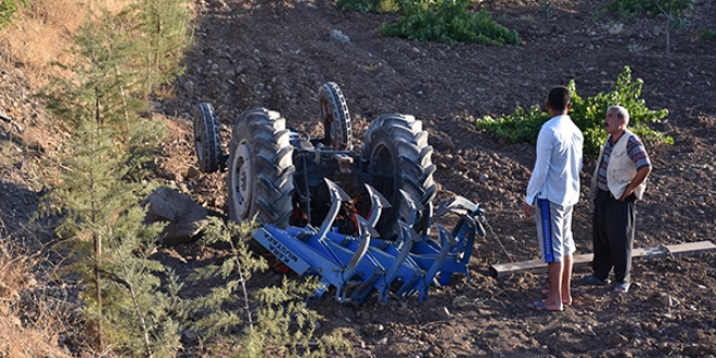 Gaziantep'te trafik kazası: 2 ölü, 1 yaralı