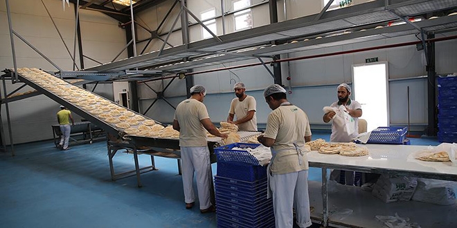 HH'dan Suriye'ye 8 ayda 300 milyon ekmek
