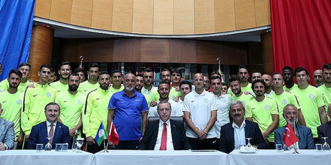 Erdoğan'dan Çaykur Rizespor'a ziyaret