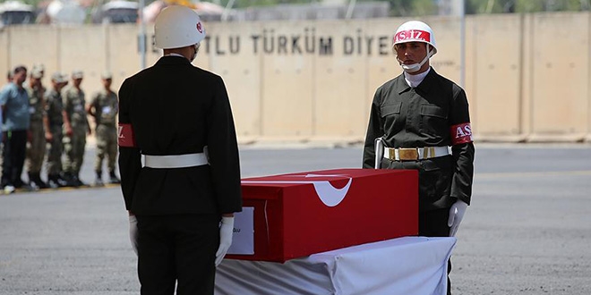 Batman'da şehit olan 2 asker için tören düzenlendi