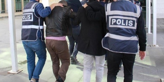 Buzdolabında para saklayan 6 FETÖ üyesi tutuklandı