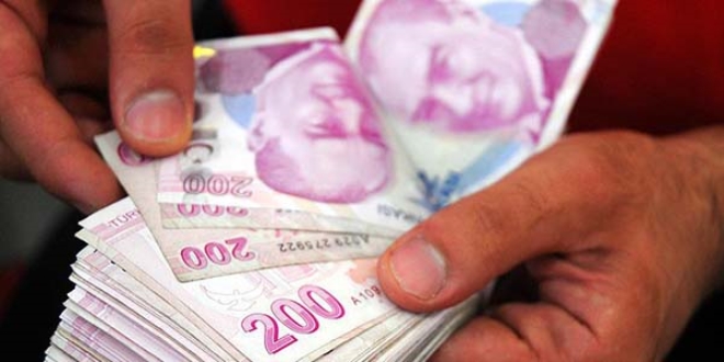Memurun gözü hükümetin zam teklifinde