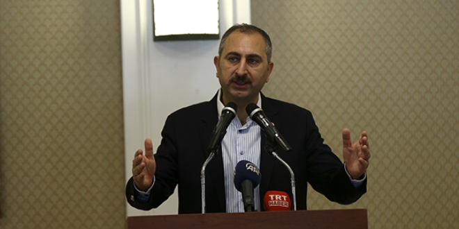 Bakan Gül: Hakim ve savcılarımız bağımsız, tarafsızdır