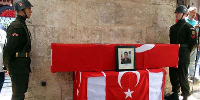 Şehit Uzman Çavuş son yolculuğuna uğurlandı