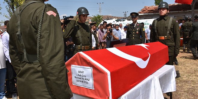 Şehit Astsubay Yılmaz, Kırıkkale'de toprağa verildi