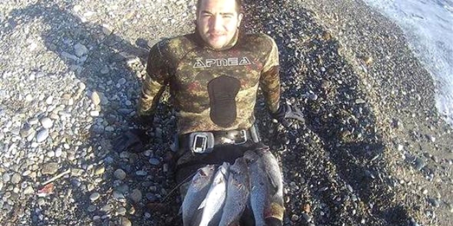 Zıpkınla balık avlamaya çıktığı denizde öldü