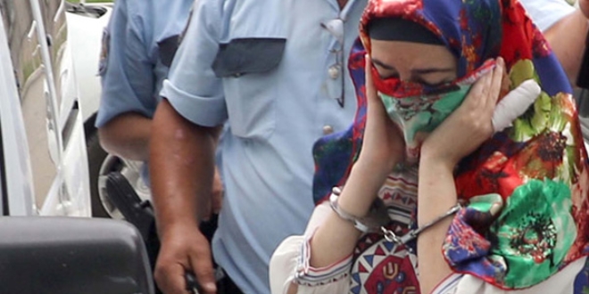 Atanamayan öğretmen hırsızlık yaparken yakalandı