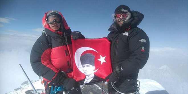 Türk dağcılar 'ilkler'e imza atıyor