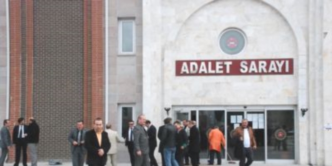 'Üniversitede FETÖ kadrolaşması yapmadım' savunması