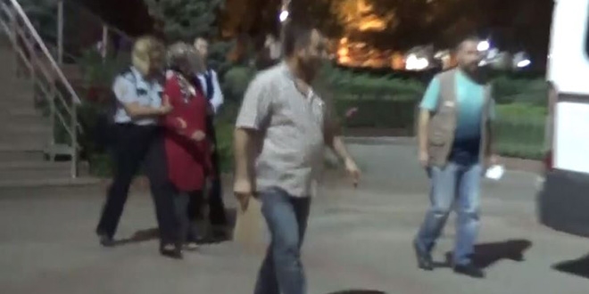 Evinde ölü bulunan polisin eşi tutuklandı