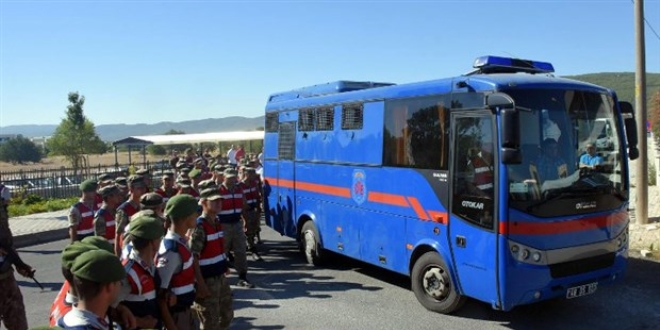 Suikast davasının duruşması yarına ertelendi