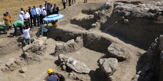 Çorum'da 2 bin yıllık baraj ve höyük bulundu