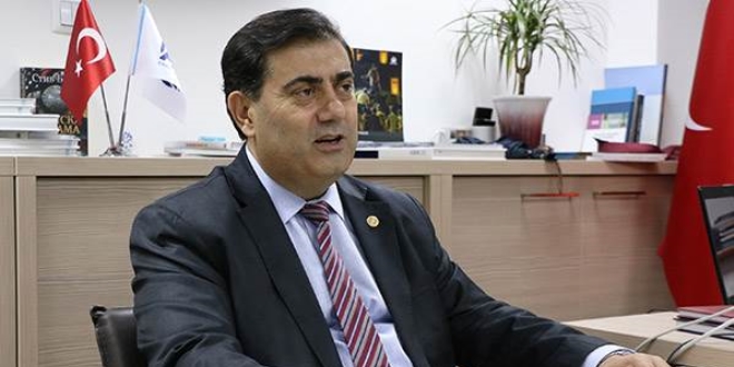Arnavutça ilk ders İzmir'de verilecek