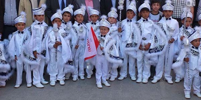 'Yanlış kişiyi sünnet ediyorlar, polis çağırın'