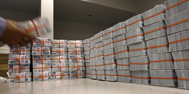 Hazine, ağustosta 9 milyar lira borçlandı