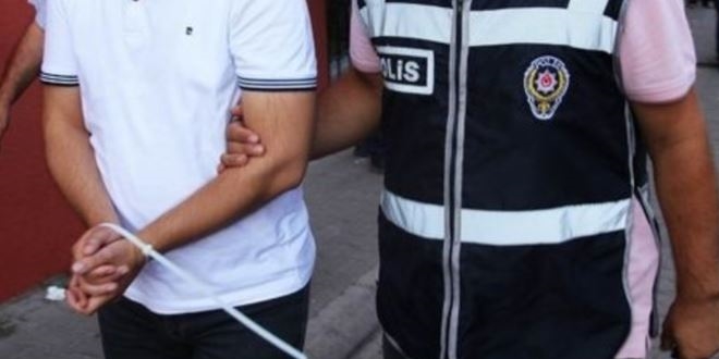 3 ilde gözaltına alınan 11 kişi FETÖ'den tutuklandı