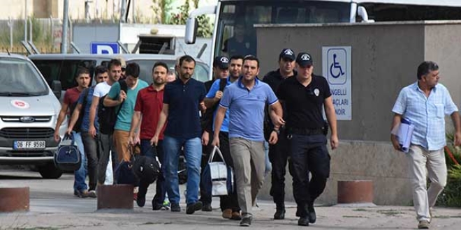 Askerler itirafçı oldu: Ordudan atılırsın hocaefendi sana beddua eder
