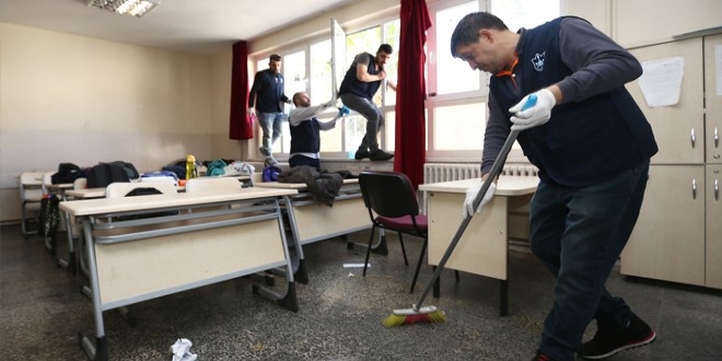 Denetimli hükümlüler okulların bakımını yaptı