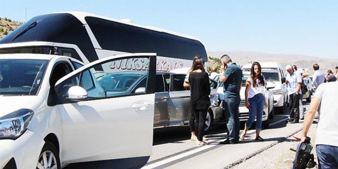 Kırıkkale geçişinde Kurban Bayramı öncesi trafik yoğunluğu