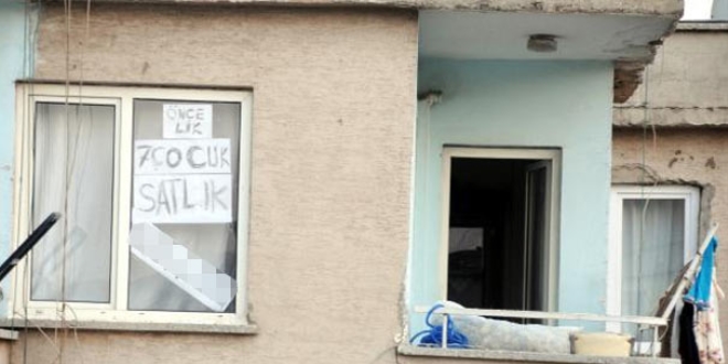 Komşusuna kızdı, evini '7 çocuklu' aileye satılığa çıkardı
