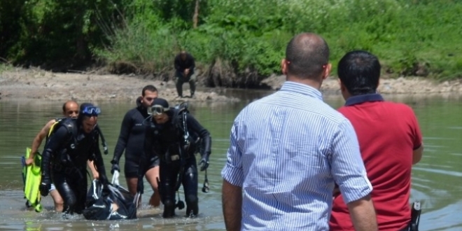 Dicle Nehri'ne giren 16 yaşındaki çocuk boğuldu